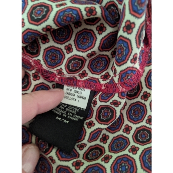 Renuar Boxy Geo Print Popover Top - Picture 4 of 8